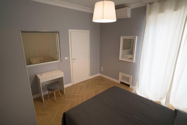 Room 56 image 16