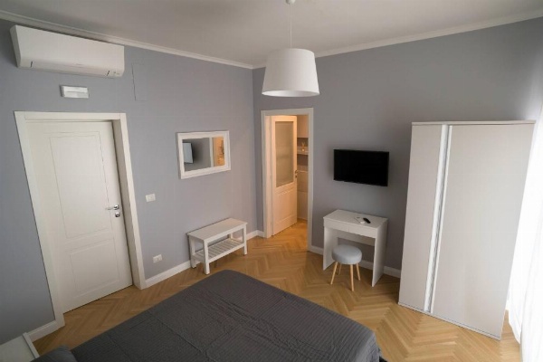 Room 56 image 23