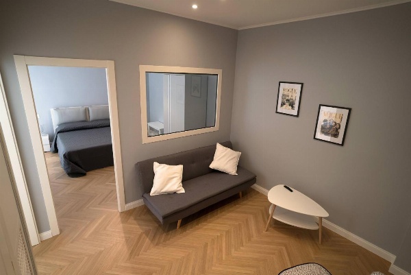 Room 56 image 4